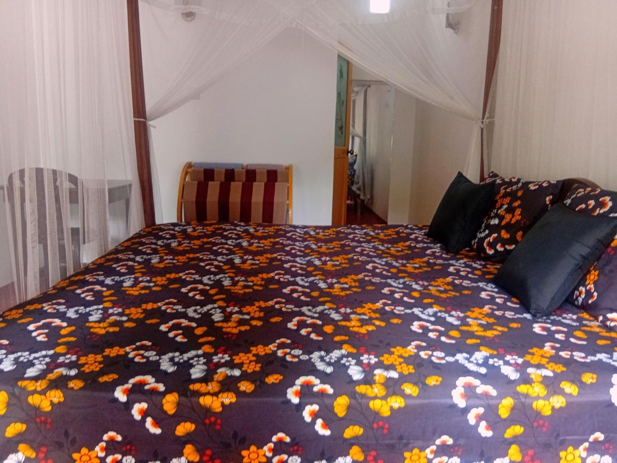 Bakery Family Guest House Mirissa Kültér fotó